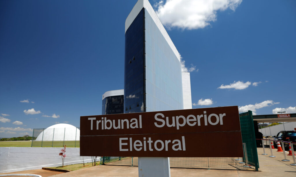 Fachada do Tribunal Superior Elitoral (TSE) placa externa, entrada. (Sérgio Lima/Poder360)